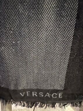 NWT Versache Men’s Scarf